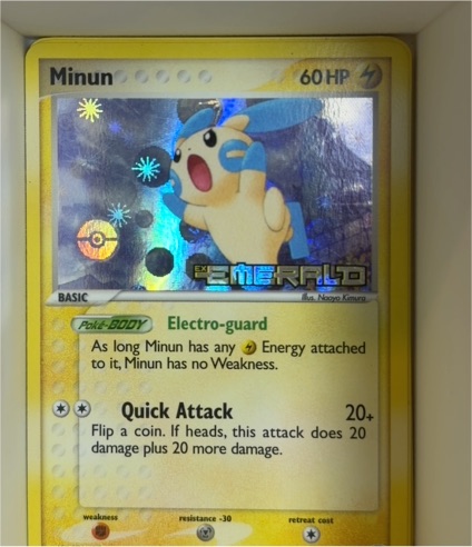 2005 EX Emerald #37 Minun — front