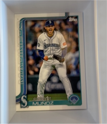 2025 Topps Update #US12 Andres Munoz — front