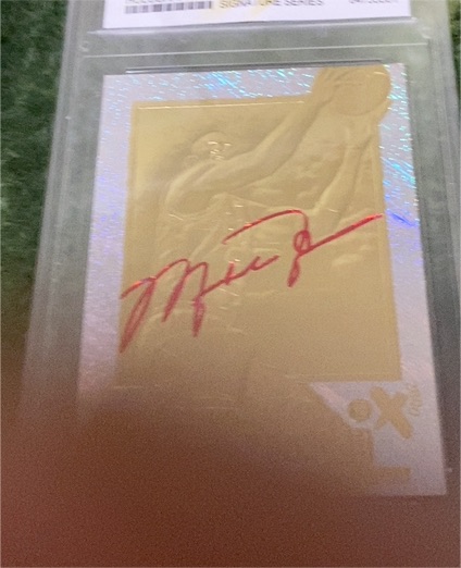 1996 Skybox EX-2000 23KT Gold Michael Jordan — front