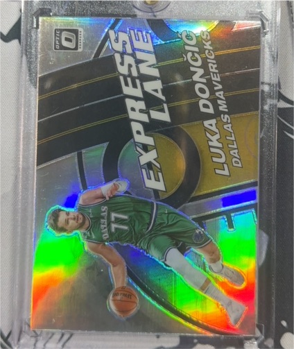 2021-22 Donruss Optic #7 Luka Doncic Express Lane Silver Prizm — front