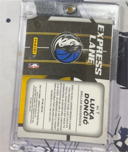 2021-22 Donruss Optic Express Lane #7 Luka Doncic — front