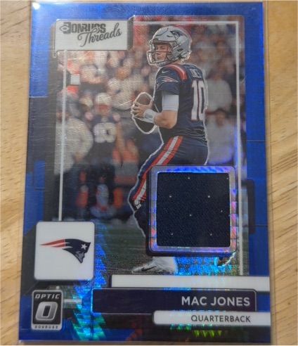 2022 Donruss Optic Donruss Threads Blue Hyper #11 Mac Jones — front