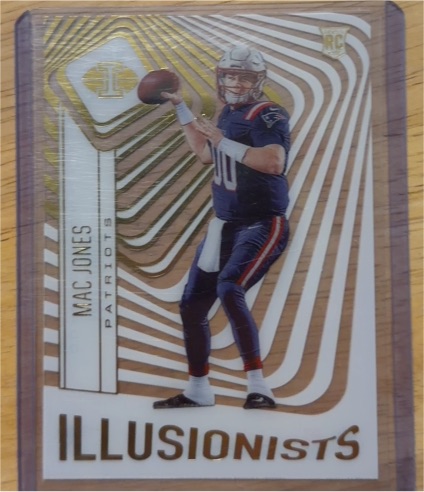 2021 Panini Illusions Illusionists #ILL-14 Mac Jones Rookie — front