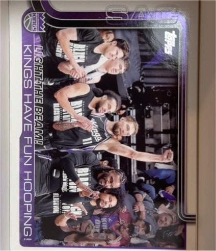 2025 Topps #295 Light The Beam! Kings Have Fun Hooping! Sacramento Kings — front
