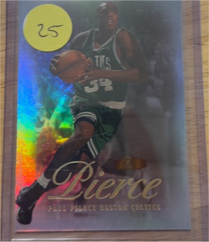 1999-00 Flair Showcase #19 Paul Pierce — front