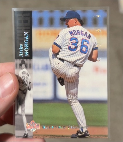 1994 Upper Deck Electric Diamond #451 Mike Morgan — front