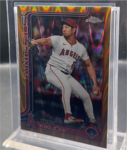 2025 Topps Chrome #245 Yusei Kikuchi — front