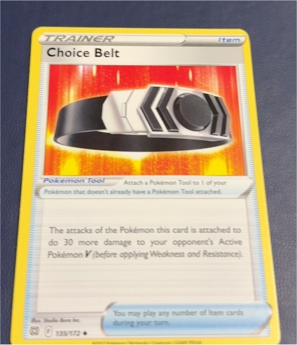 2022 Pokémon Brilliant Stars #135 Choice Belt — front