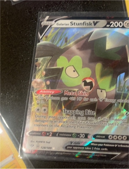 2020 Pokemon TCG Darkness Ablaze #128 Galarian Stunfisk V — front