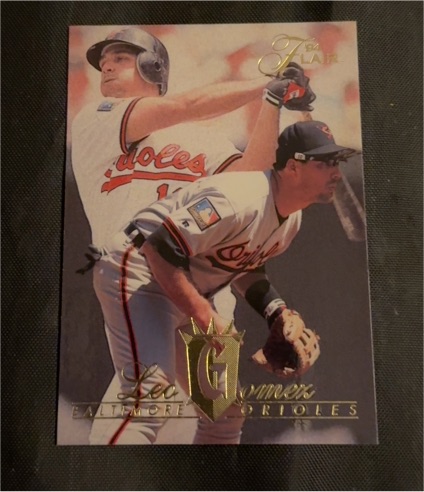 1994 Flair #254 Leo Gomez — front