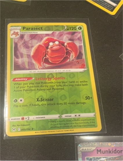 2022 Pokémon SWSH11: Lost Origin #005 Parasect — front