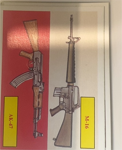 1988 Vietnam Fact Cards #48 M-16 / AK-47 — front