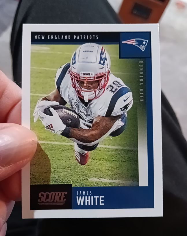 2020 Panini Score #26 James White — front