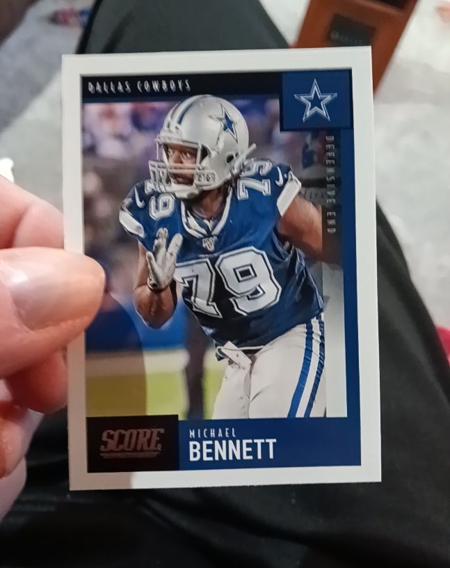 2020 Panini Score #171 Michael Bennett — front