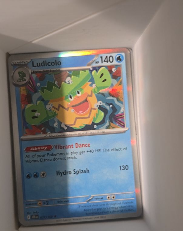 2025 Pokémon Journey Together #037 Ludicolo — front