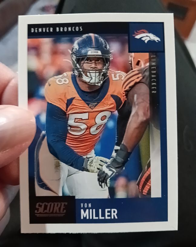 2020 Panini Score #130 Von Miller — front