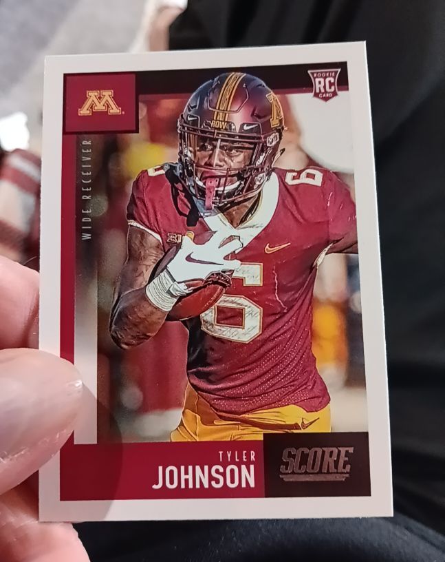 2020 Panini Score #440 Tyler Johnson Rookie Card — front