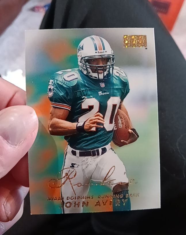 1994 Stadium Club #310 John Avery — front