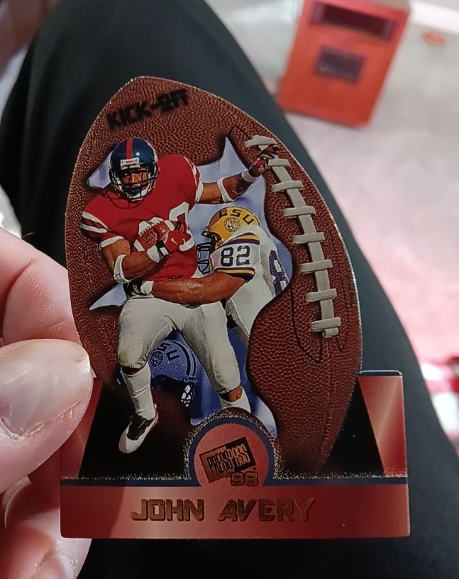 1998 Press Pass Kick-Off #KO17 John Avery — front
