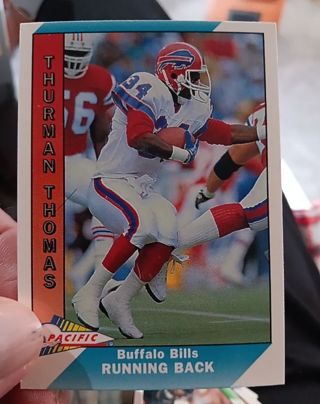 1991 Pacific #33 Thurman Thomas — front