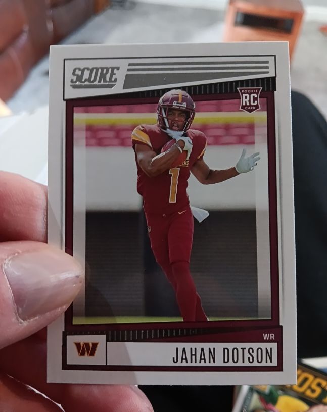 2022 Panini Score #381 Jahan Dotson — front