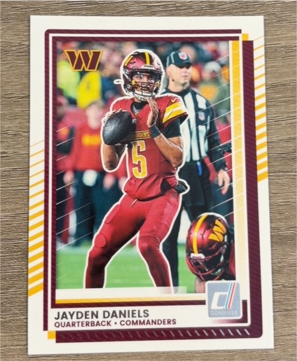 2025 Panini Donruss #28 Jayden Daniels — front