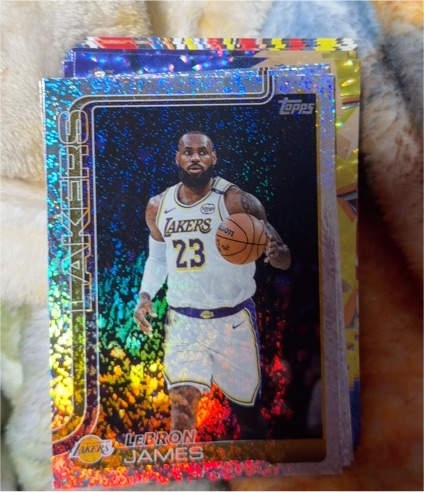 2025-26 Topps #150 LeBron James — front