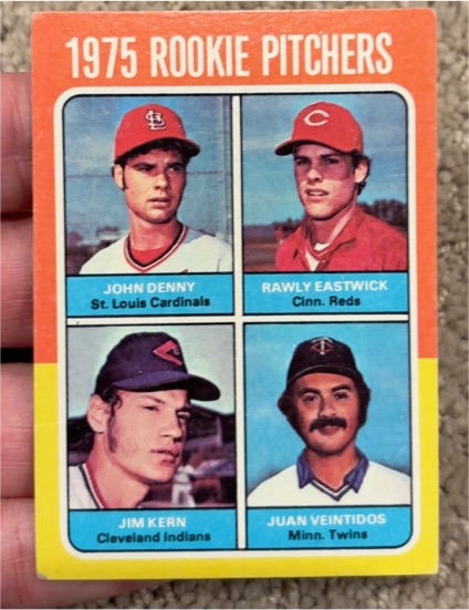 1975 Topps #621 Rookie Pitchers John Denny Rawly Eastwick Jim Kern Juan Veintidos — front