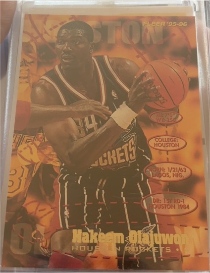 1995-96 Fleer #224 Hakeem Olajuwon — front