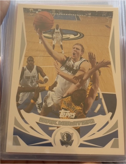 2004-05 Topps #41 Dirk Nowitzki — front