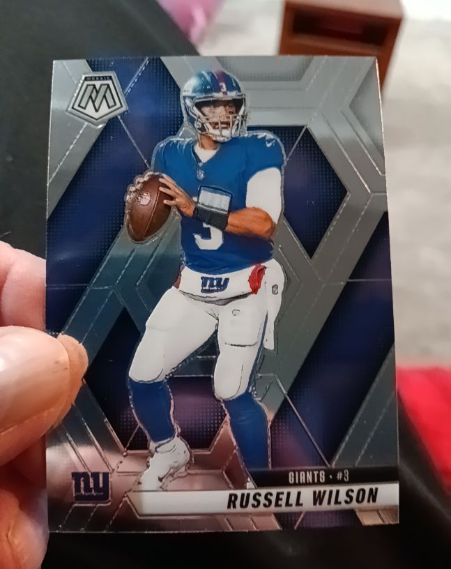 2025 Panini Mosaic #14 Russell Wilson — front