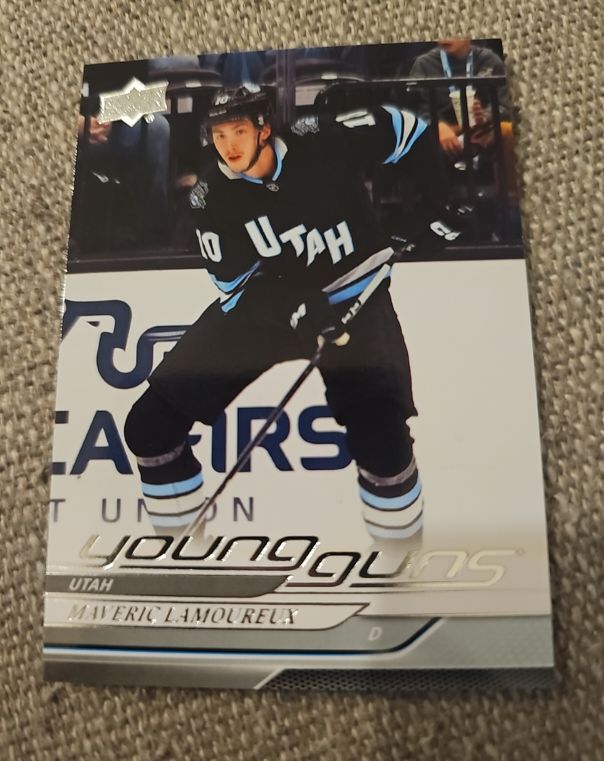 2024-25 Upper Deck Series 2 #487 Maveric Lamoureux — front