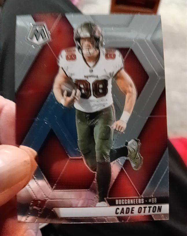 2025 Panini Mosaic #211 Cade Otton — front
