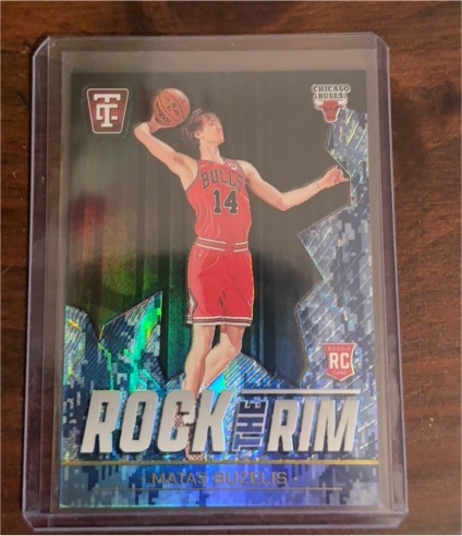 2024-25 Panini Totally Certified #14 Matas Buzelis Rock the Rim Mirror Rookie RC — front