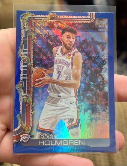 2025-26 Topps Holiday #H93 Chet Holmgren — front
