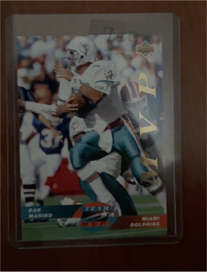 1993 Upper Deck Team MVP #TM12 Dan Marino — front
