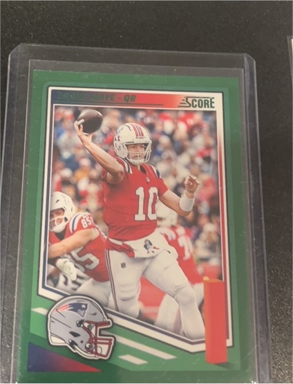 2025 Panini Score #27 Drake Maye Green Parallel — front