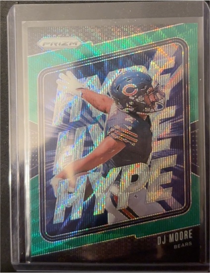 2024 Panini Prizm #15 DJ Moore Hype Green Wave — front