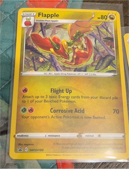 2022 Pokémon SWSH189 Flapple — front