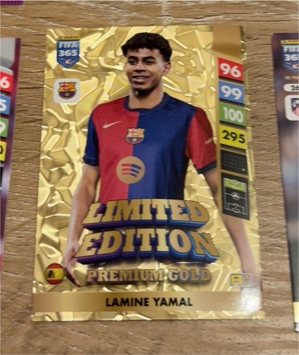 2025 Panini FIFA 365 Adrenalyn XL Limited Edition Premium Gold Lamine Yamal — front