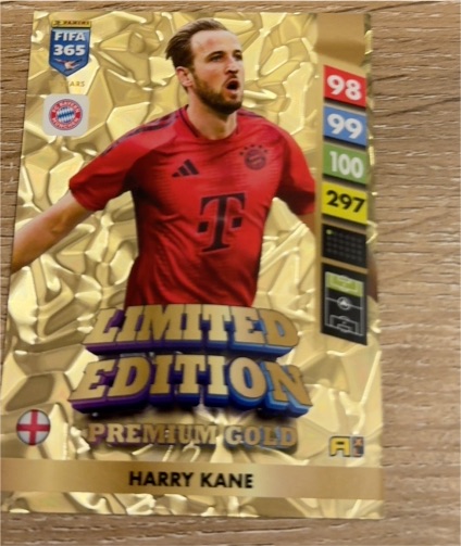 2025 Panini FIFA 365 Adrenalyn XL Limited Edition Premium Gold Harry Kane — front