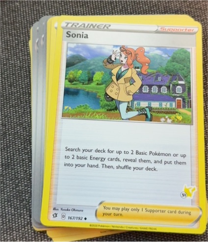 2020 Pokemon Rebel Clash #167 Sonia — front