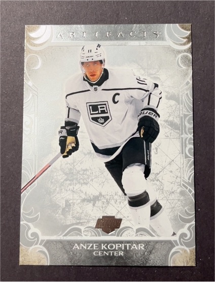 2024-25 Upper Deck Artifacts #38 Anze Kopitar — front
