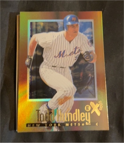 1997 SkyBox EX 2000 #85 Todd Hundley — front