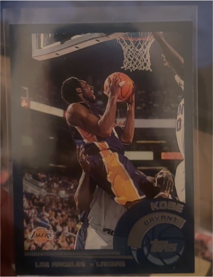 2002-03 Topps Kobe Bryant Los Angeles Lakers — front