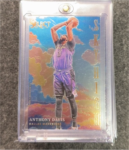 2024-25 Panini Select Basketball #16 Anthony Davis Sky High — front