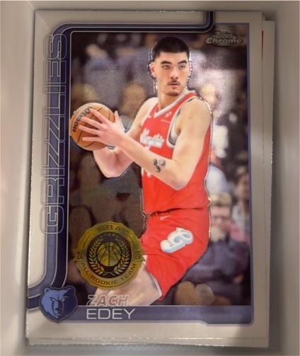 2025-26 Topps Chrome #128 Zach Edey — front