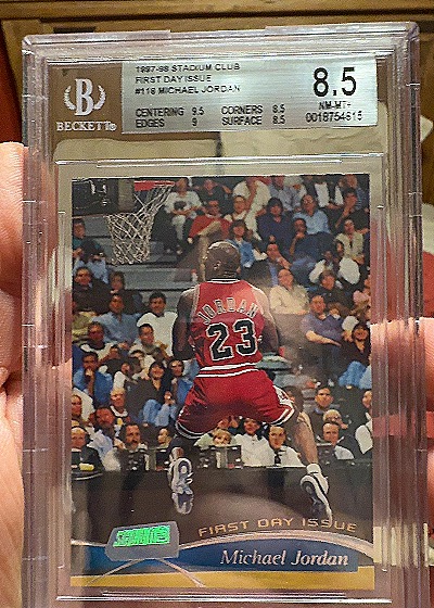 1997-98 Topps Stadium Club #118 Michael Jordan — front