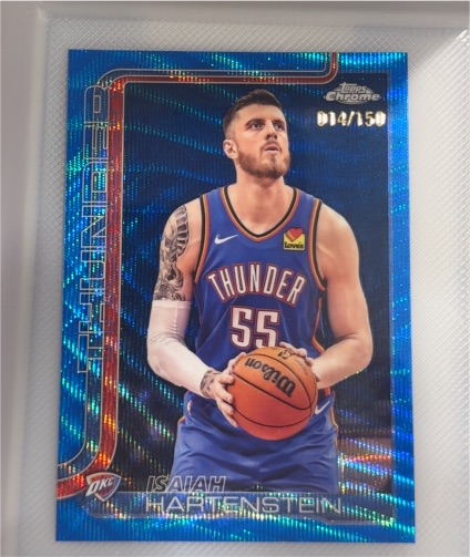2025 Topps Chrome #014 Isaiah Hartenstein — front