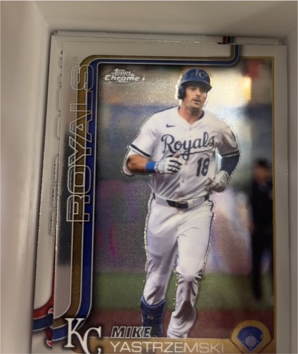 2025 Topps Chrome #18 Mike Yastrzemski — front
